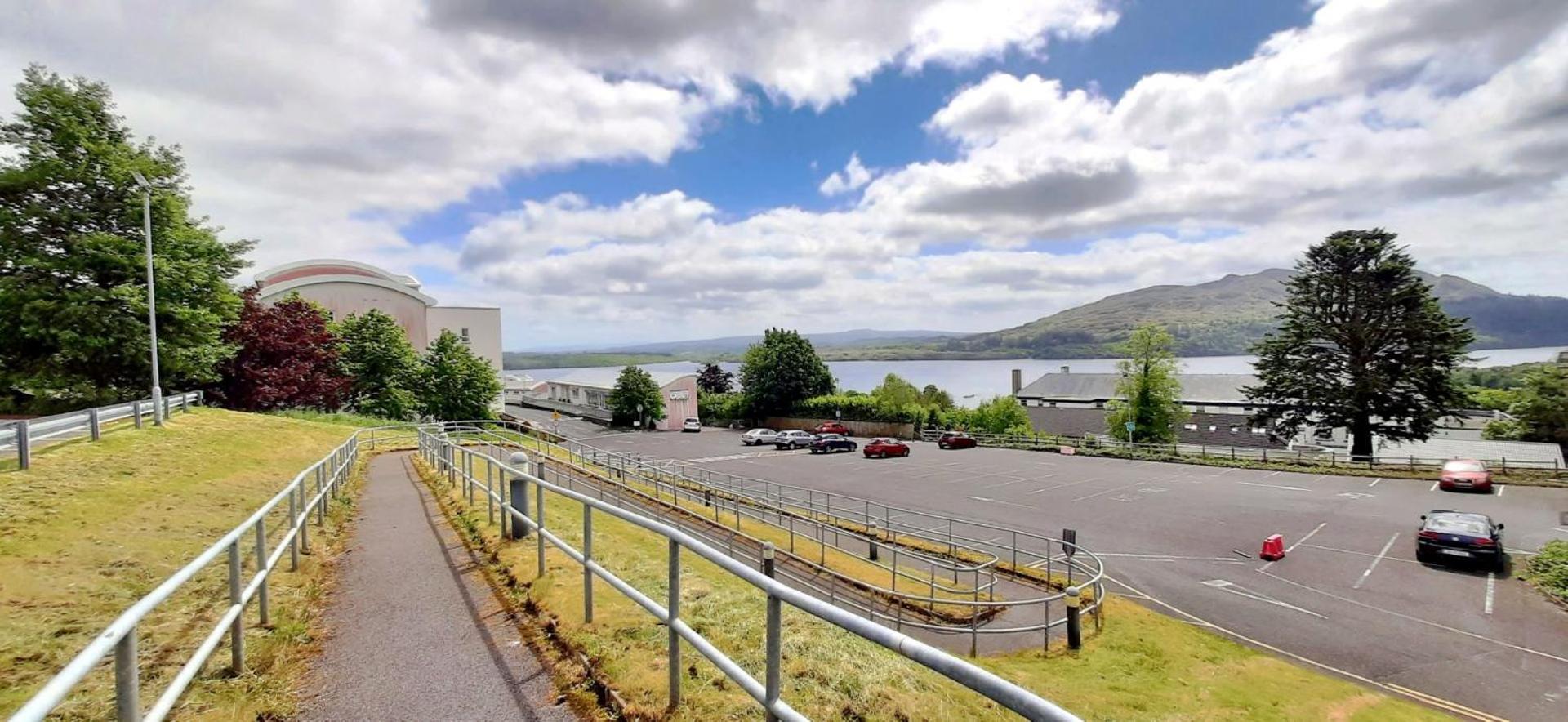 St Angela'S Lakeside Aparthotel Sala Sligo Exterior foto